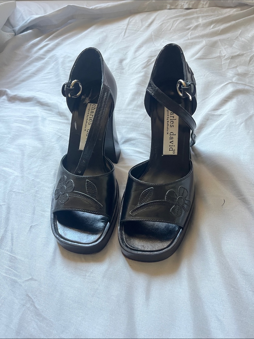 Charles David Black Leather Floral Block Heel Sandals
